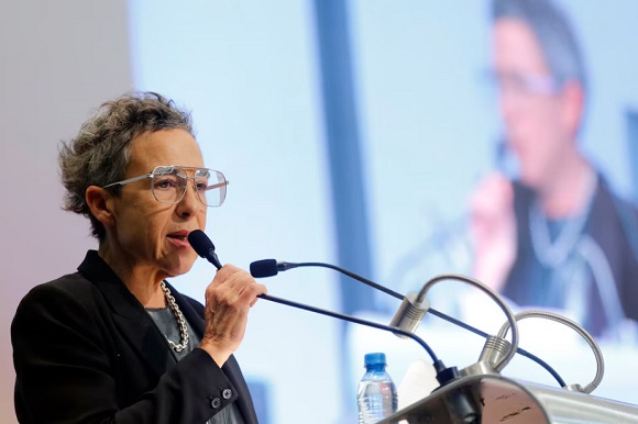 gabriela cabezón cámara
